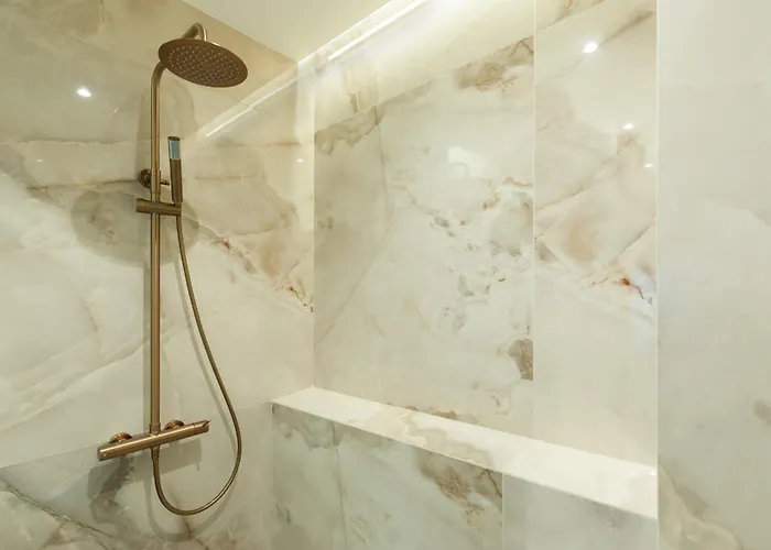 Luxury Saint Honore I דירה *